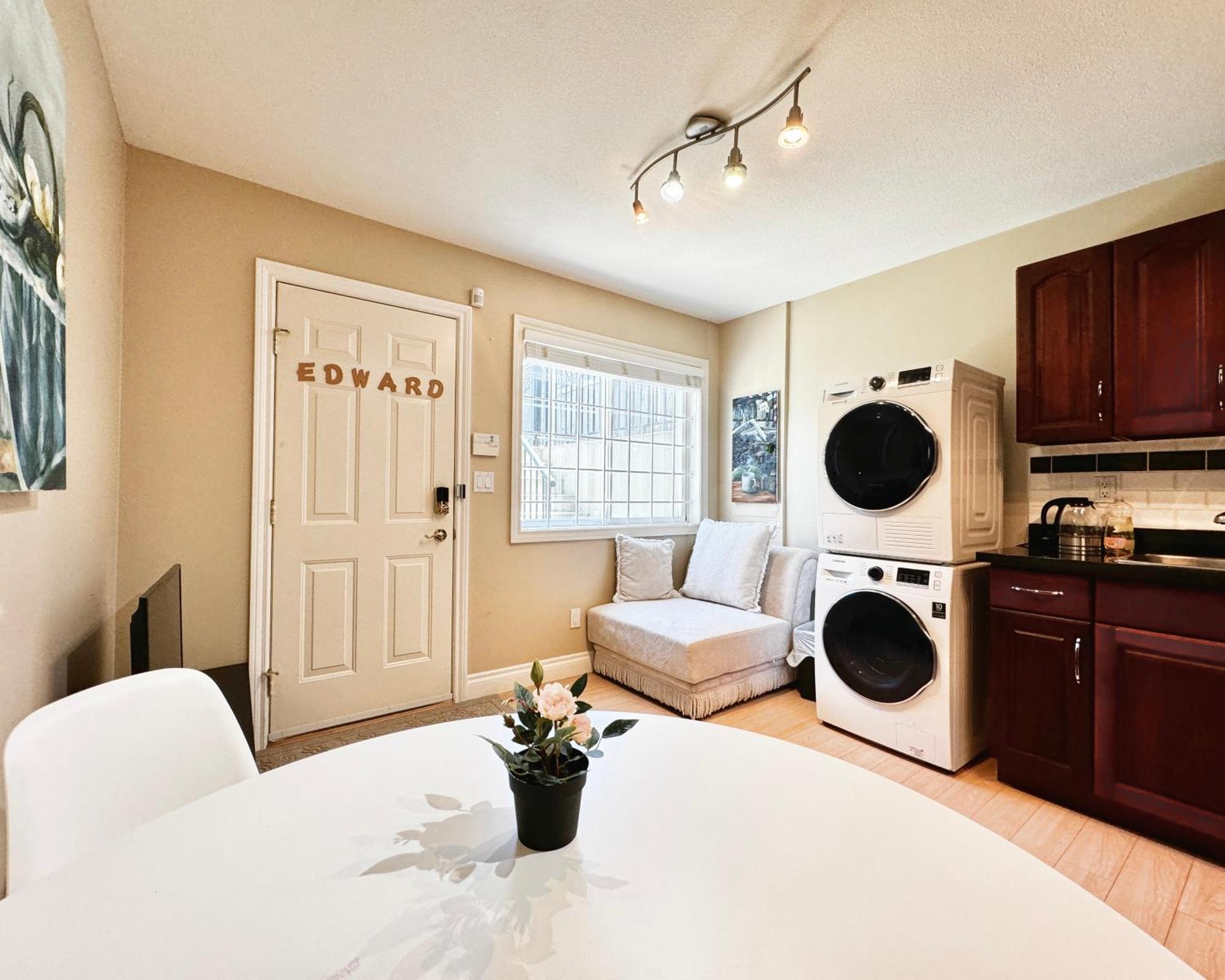 Cozy 1Bedroom Suite Near Downtown Vancouver Ngoại thất bức ảnh